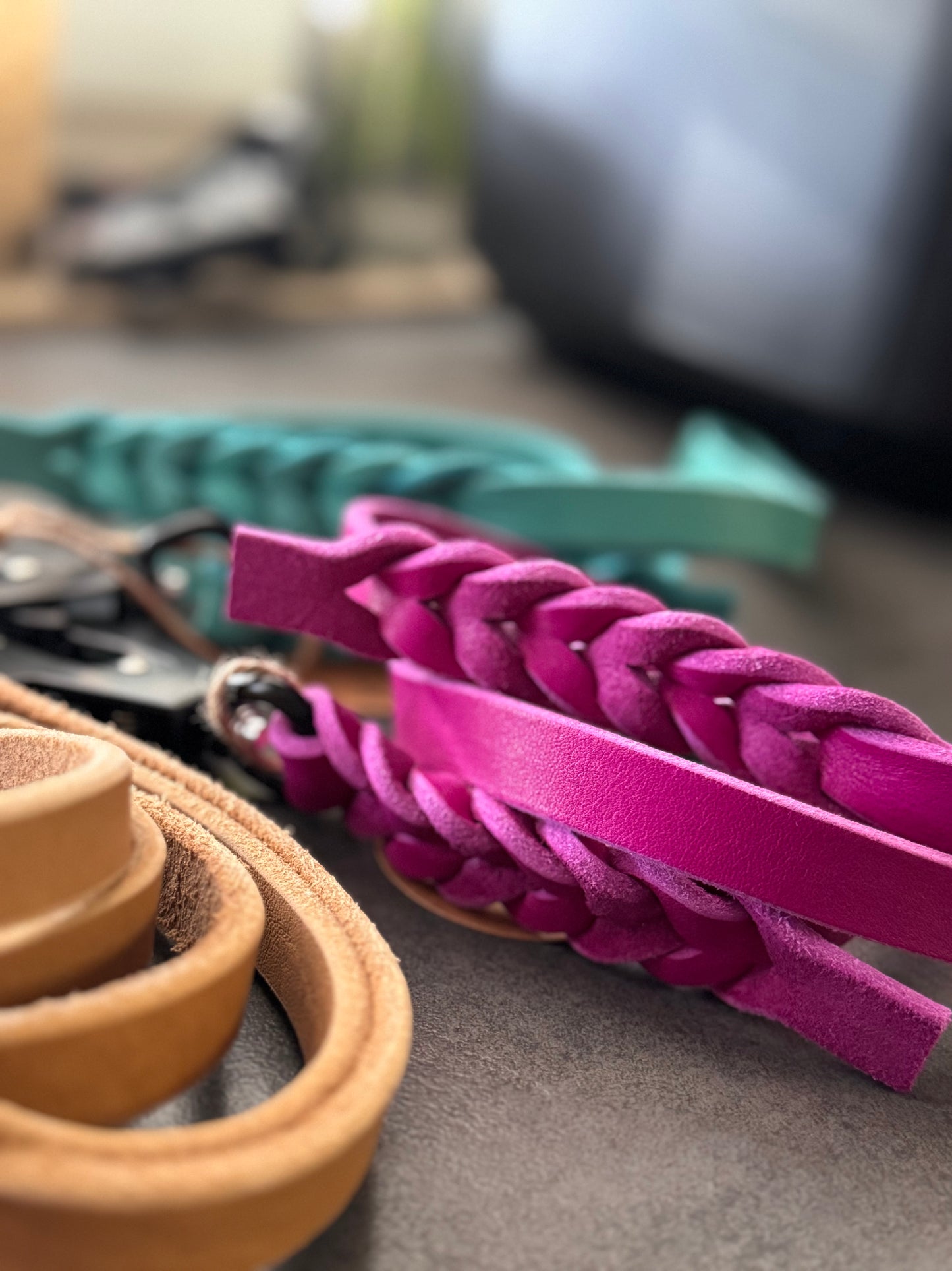 Fettlederleine mit Handschlaufe