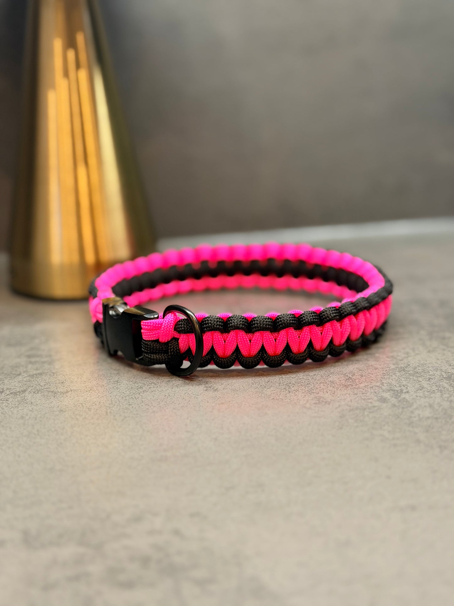 Halsband Mini Cobra individuell erstellen