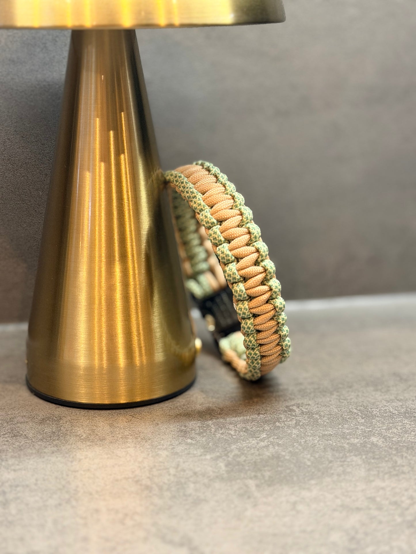 Halsband Mini Cobra individuell erstellen