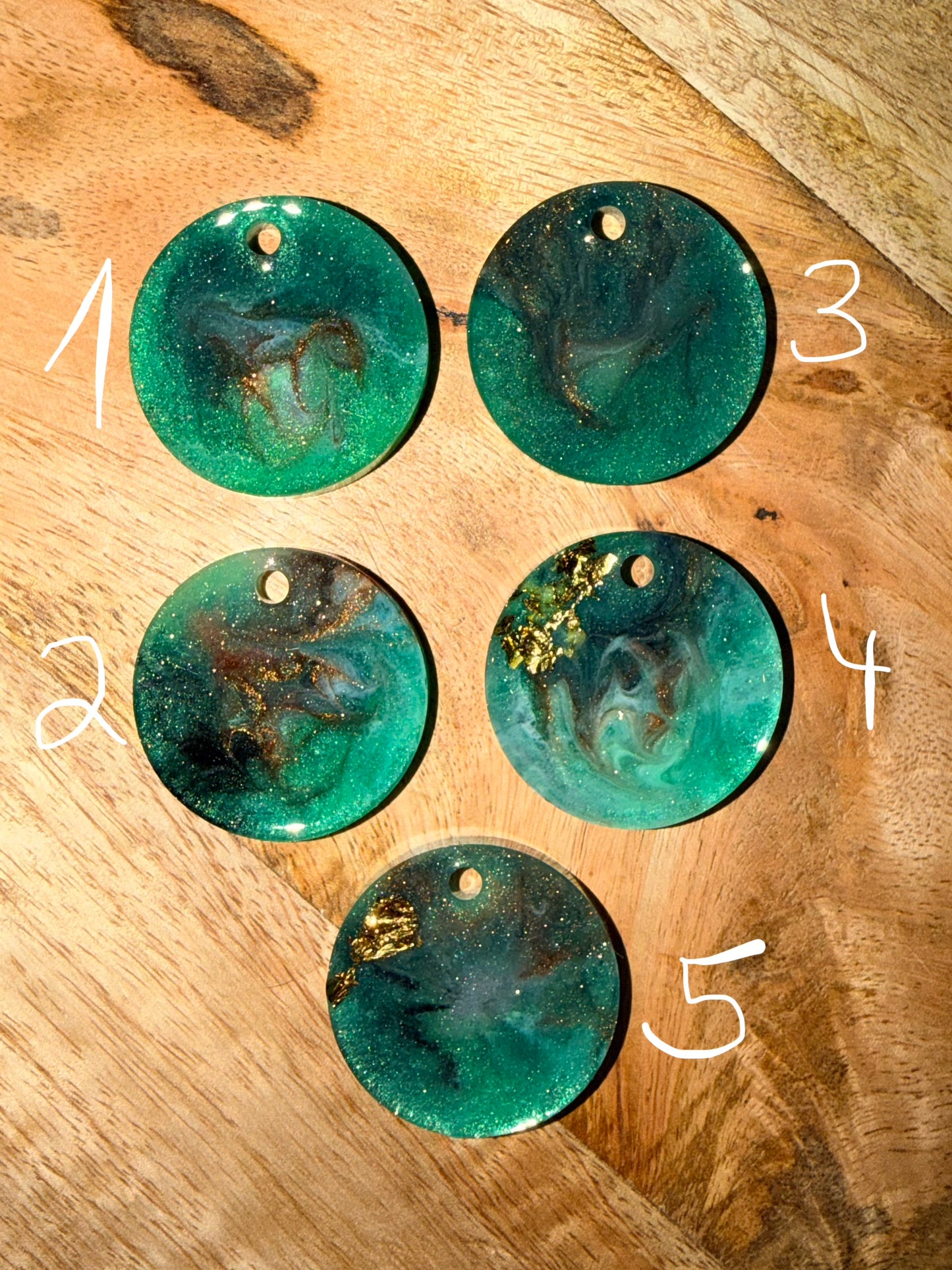 Epoxid- Hundemarke grün personalisierbar