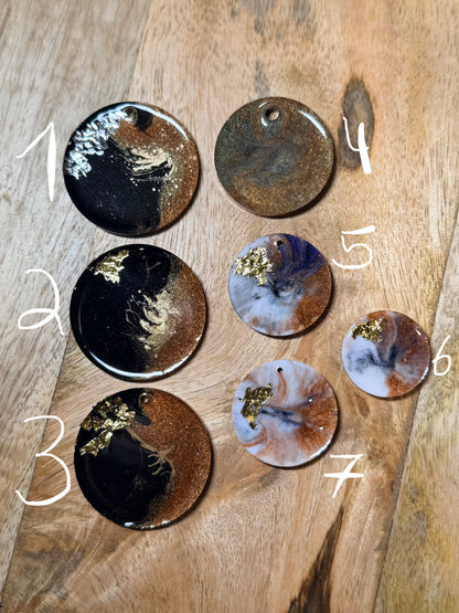 Epoxid- Hundemarke schwarz/gold/beige personalisierbar